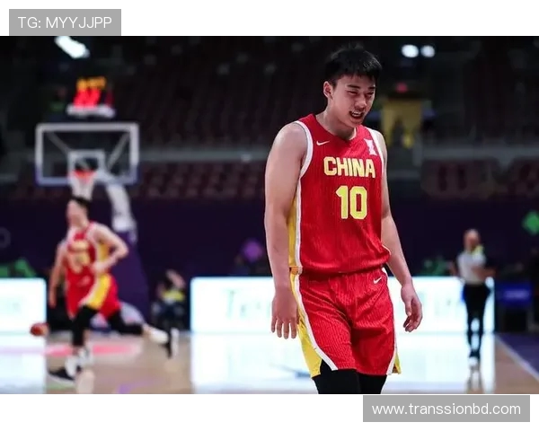 王俊杰晒旧金山大学新赛季定妆照加油迎接大三征程再战NCAA舞台