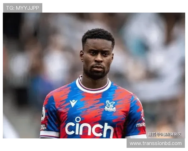 法媒称杜库雷危险铲球致福法纳重伤将缺阵数月被停赛四场引热议